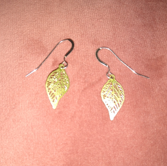 Solid 925 REAL Sterling Silver Wires Lemon Lime Green Leaves Leaf Earrings New - Picture 5 of 6